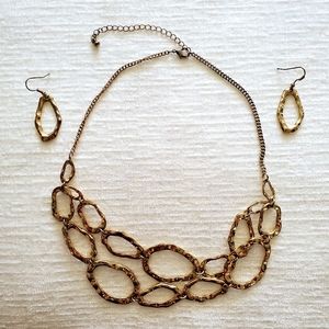 Hammered necklace and earrings set